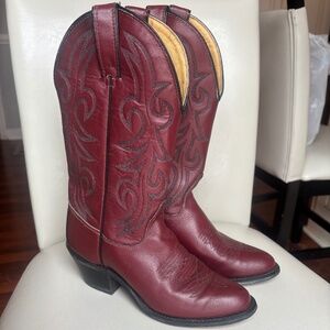 Beautiful red leather western cowgirl boots. Made in USA.